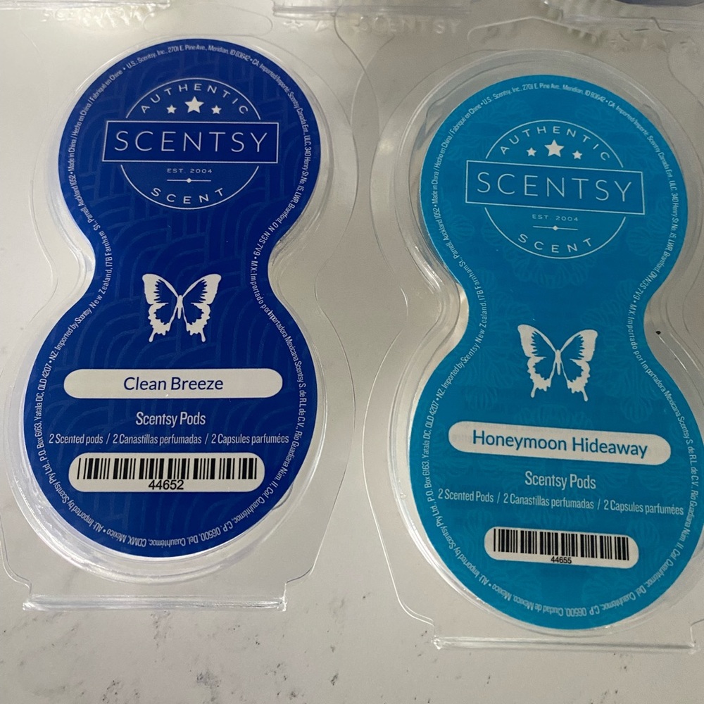 Scentsy Pods: clean breeze & honeymoon hideaway